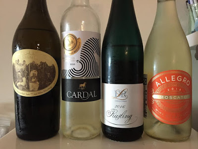 小資心目中最適合搭配亞洲料理的酒: 德白